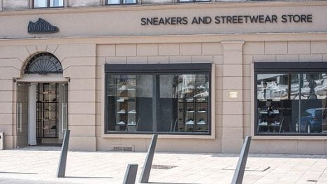 Náhledový obrázek - Český streetový obchod Footshop jde na východ. Financuje ho Sberbank