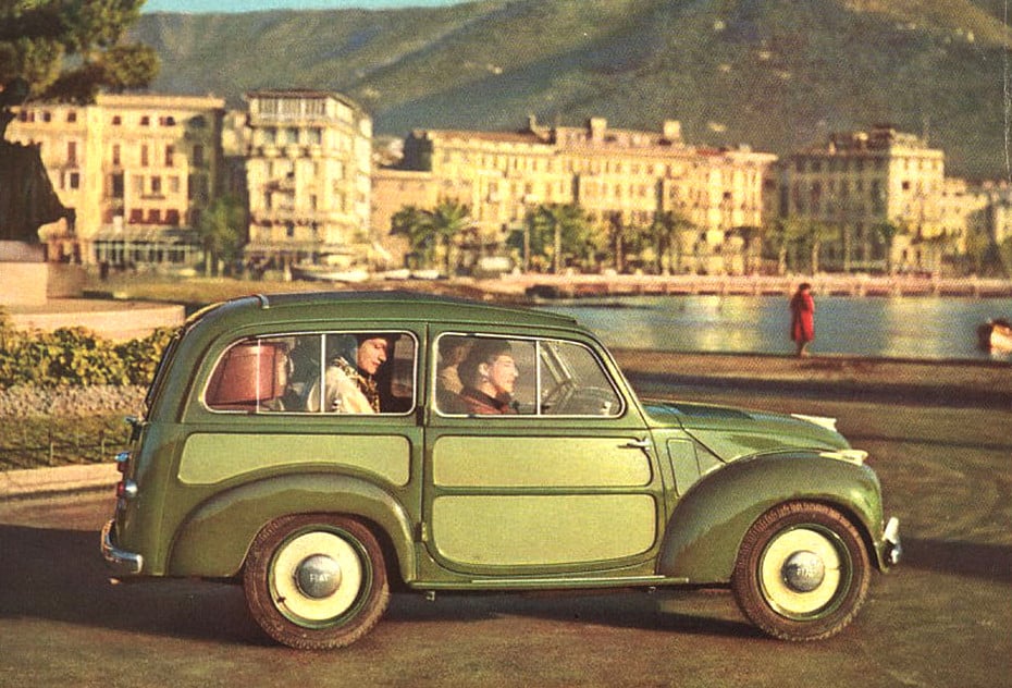 Zvýrazněné světlé boční plochy kombíku Fiat 500 C určitě přispěly k větší eleganci a okamžitému rozpoznání tohoto modelu…