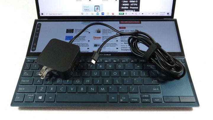 Asus ZenBook Duo UX482EA recenze13