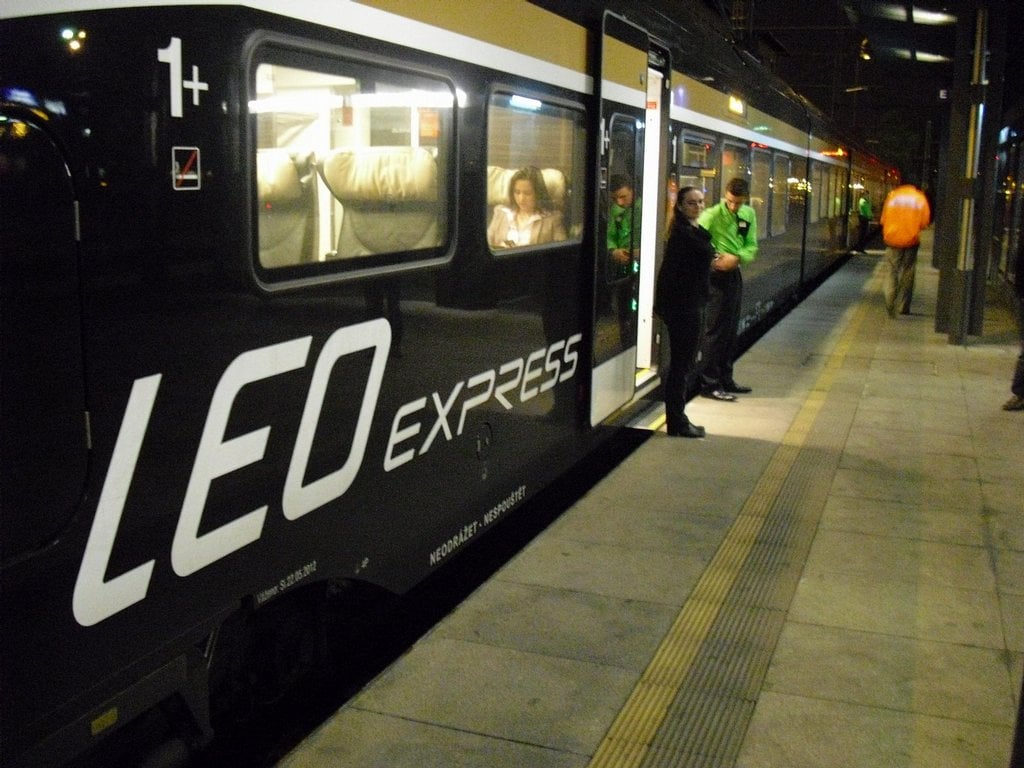 2016-12-prvnc3adm-leo-expressem-se-svezla-tc599icc3adtka-cestujc
