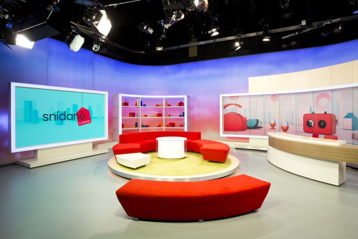 Studio Snídaně s Novou od 4. května 2015