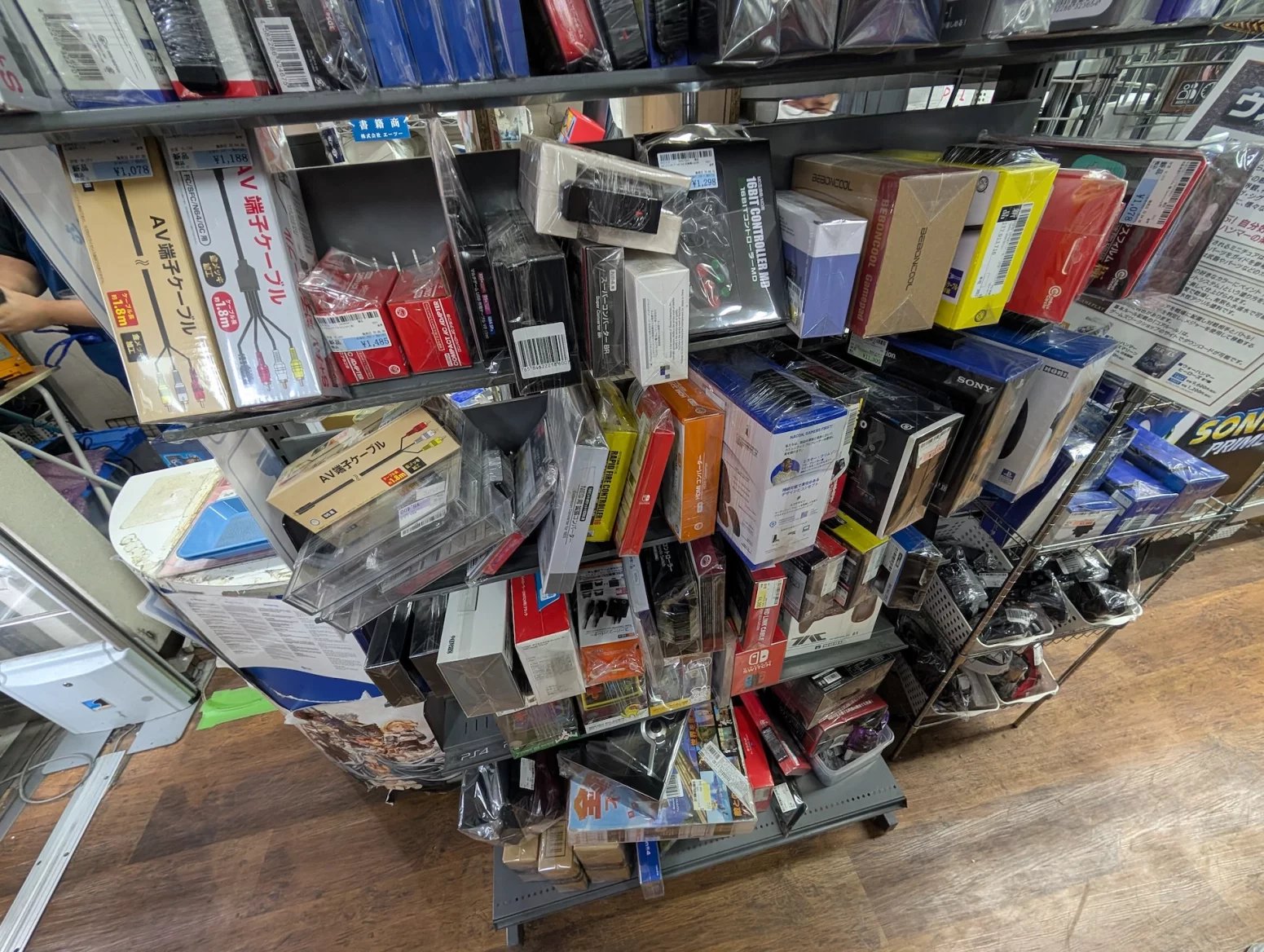 Obchod s retro hrami Surugaya, Tokio Akihabara