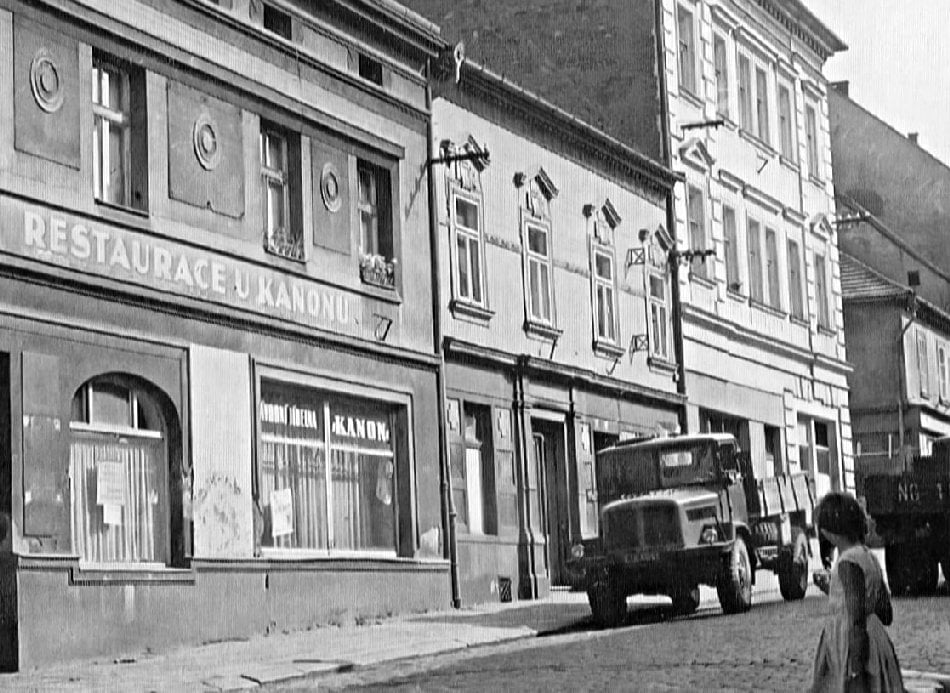 Takhle jezdily po vyřazení z armádních složek: Tatra 128 v Klatovech