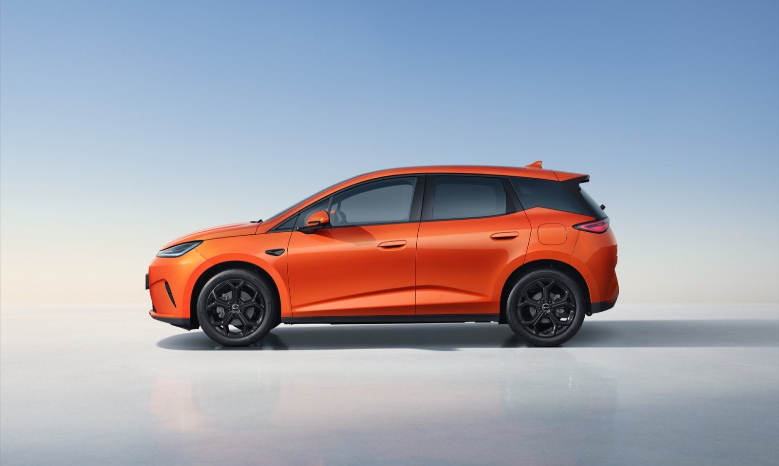 BYD Dolphin G DMi