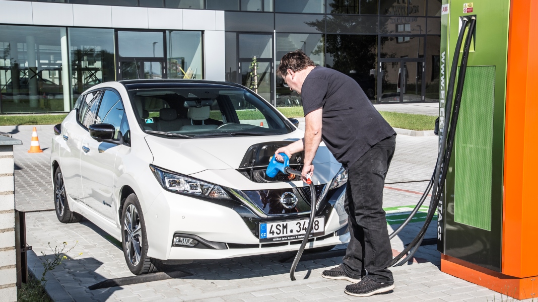 Test Nissan Leaf 40 kWh: Obraťme list