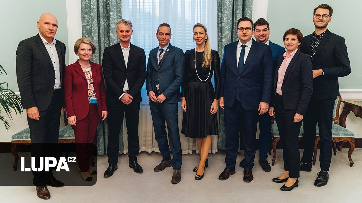 Microsoft má připravenou výstavbu datového centra v Praze, váhá kvůli cenám energií