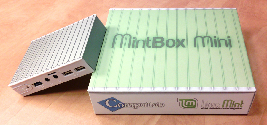 Potěší pětiletá záruka včetně oficiální podpory distribuce Linux Mint.