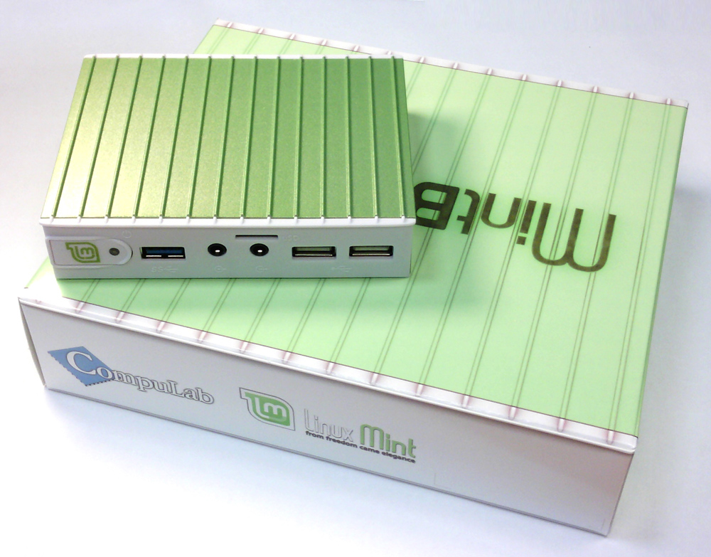 Výpočetní výkon zajistí čipset AMD A4 Micro-6400T s dvoujádrem o taktu 1 GHz, které lze přetaktovat až na 1,6 GHz. SSD úložiště má 64 GB a operační paměť 4 GB.