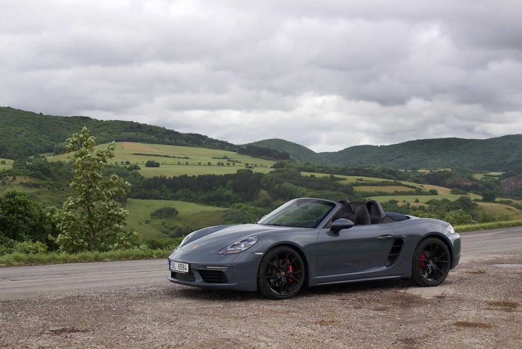 2014-04-porsche-718-boxster-s-6.jpg