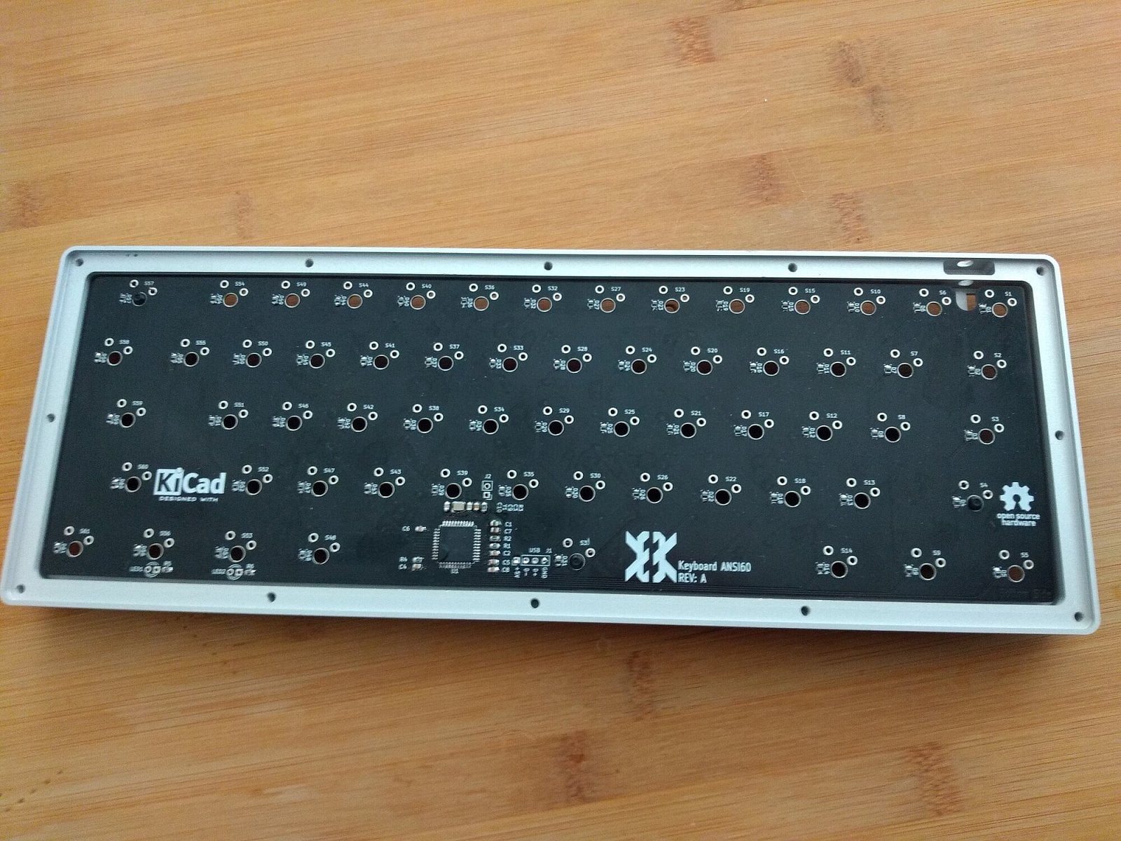 Stavba mechanické klávesnice