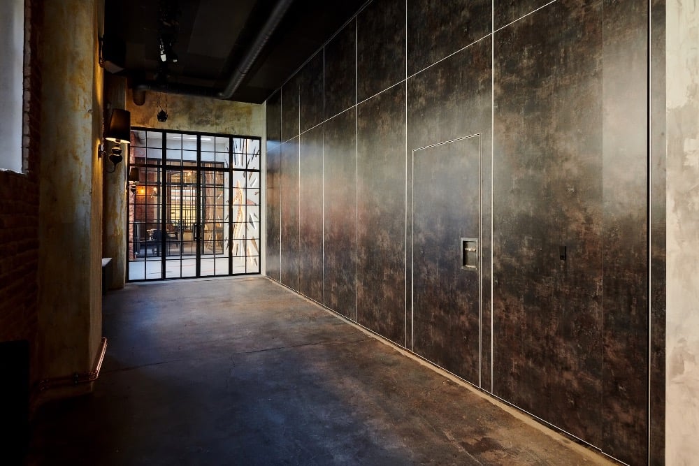 Všechny pasti jsou v únikovce Endorfinu funkční. Podívejte se