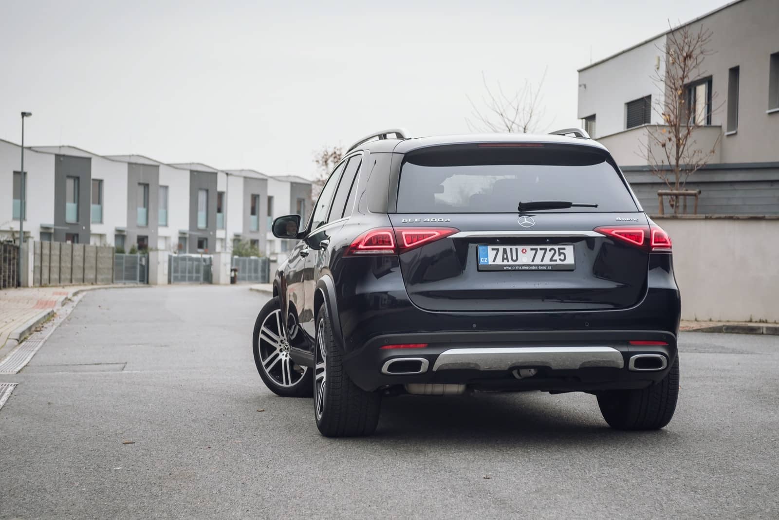 2019-12-Mercedes-Benz-GLE-400-d-00053.jpg