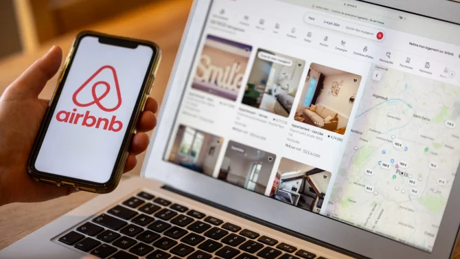 Airbnb plánuje další růst i navzdory stupňujícím se regulacím. Prostoru pro expanzi je stále dost, tvrdí firma