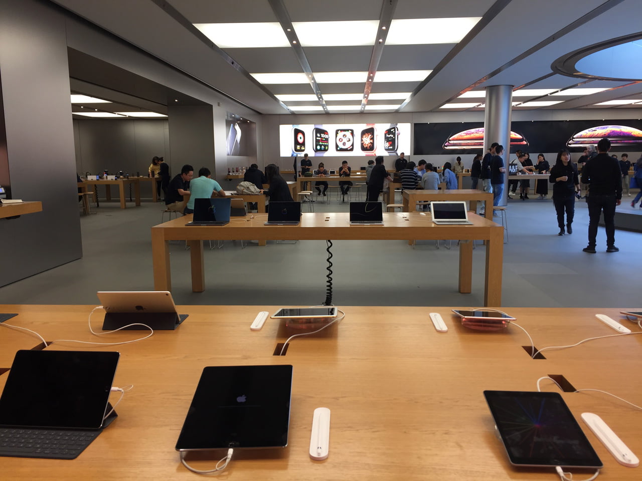 Apple Store na Pudongu v Šanghaji
