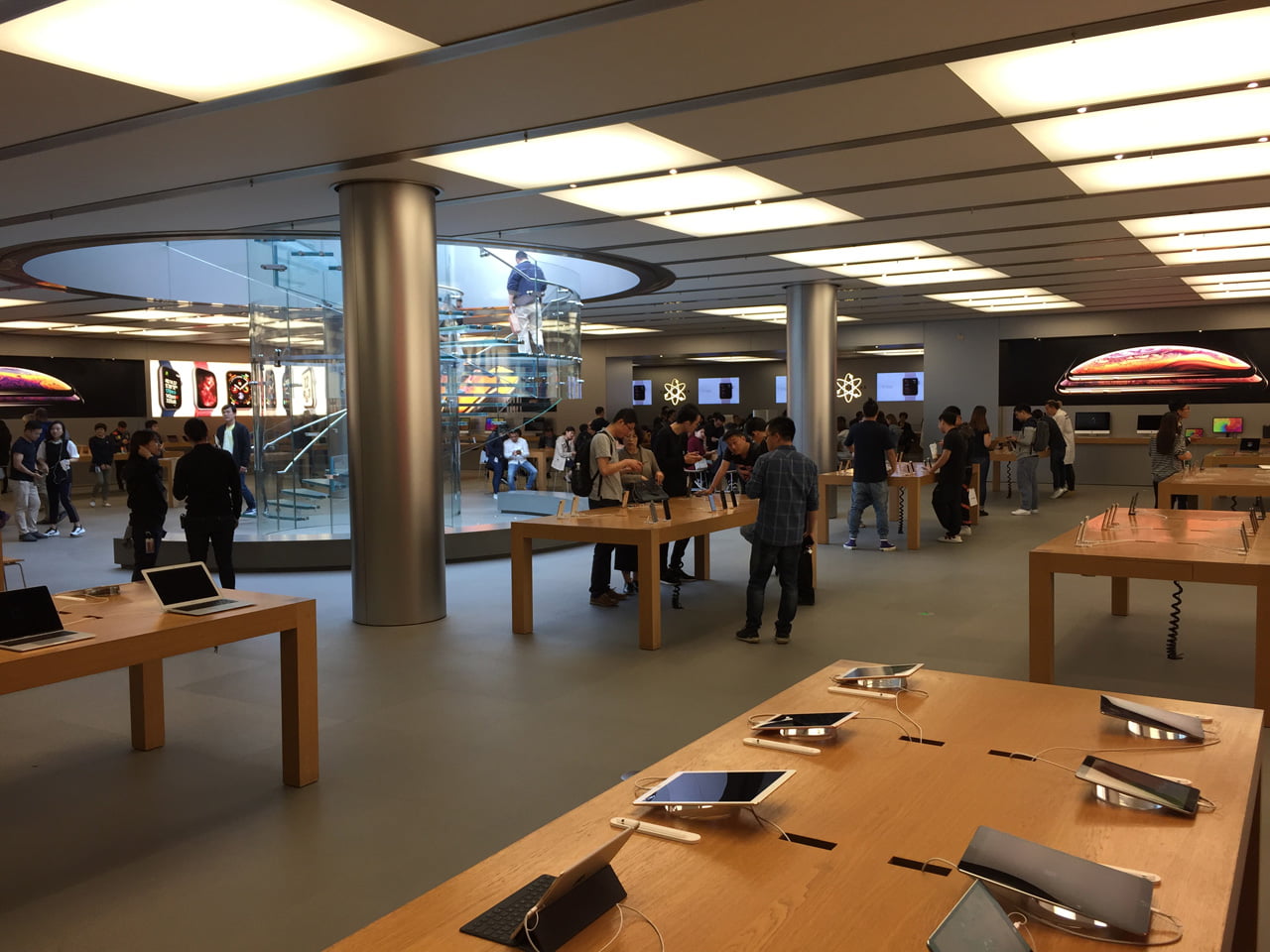 Apple Store na Pudongu v Šanghaji