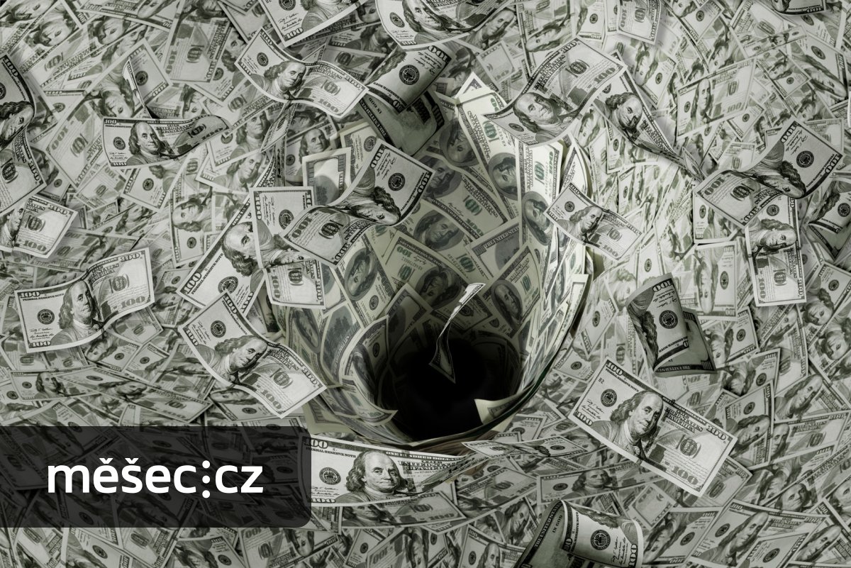 Zahraniční platby pod lupou: Můžete přijít o tisíce, aniž byste udělali chybu