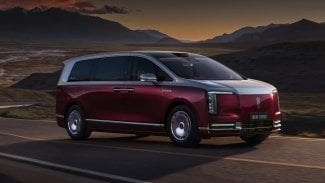 Náhledový obrázek - Jejda, ono se to ulomilo. Čínskému luxusnímu MPV praskl při testech brzdový pedál