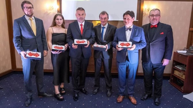 První držitelé cen pro sportovní novináře