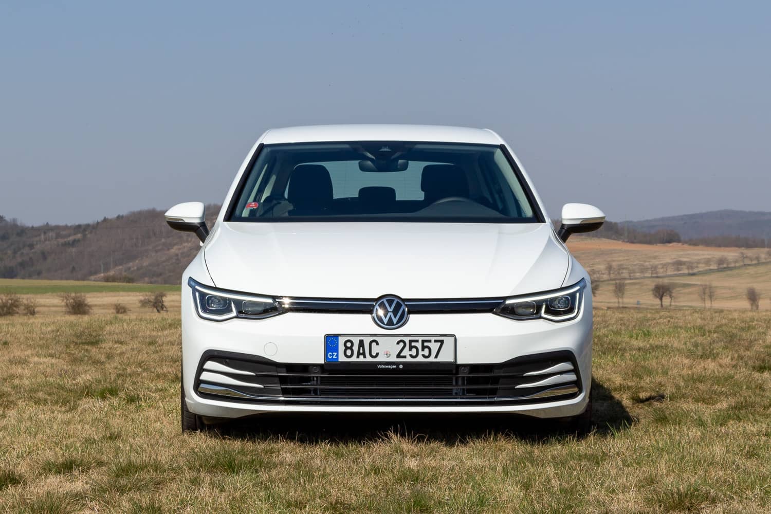 2020-04-Volkswagen-Golf-1.5-eTSI-2020-5.jpg