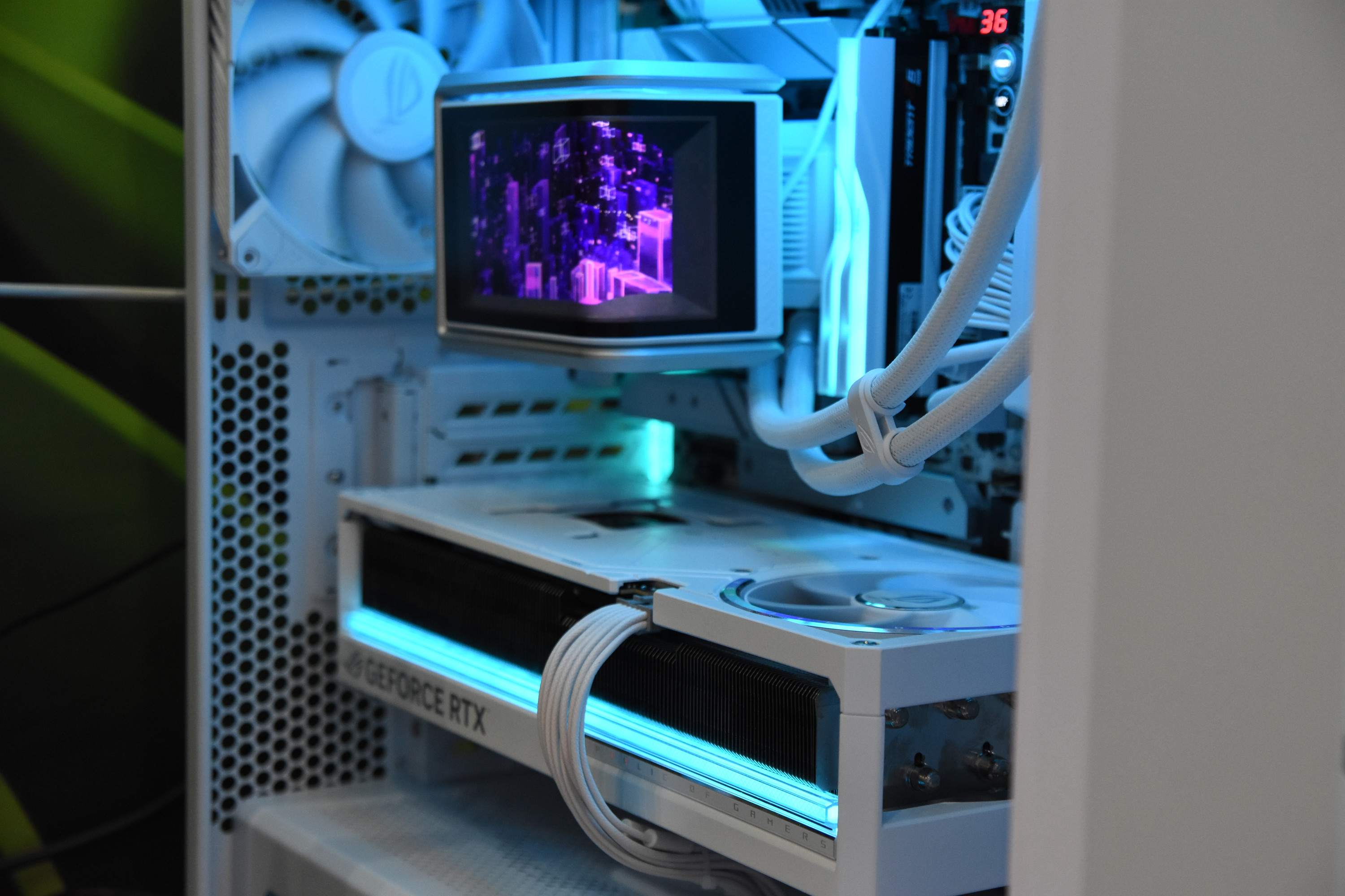 Hardware Asusu vystavovaný na Computexu 2025