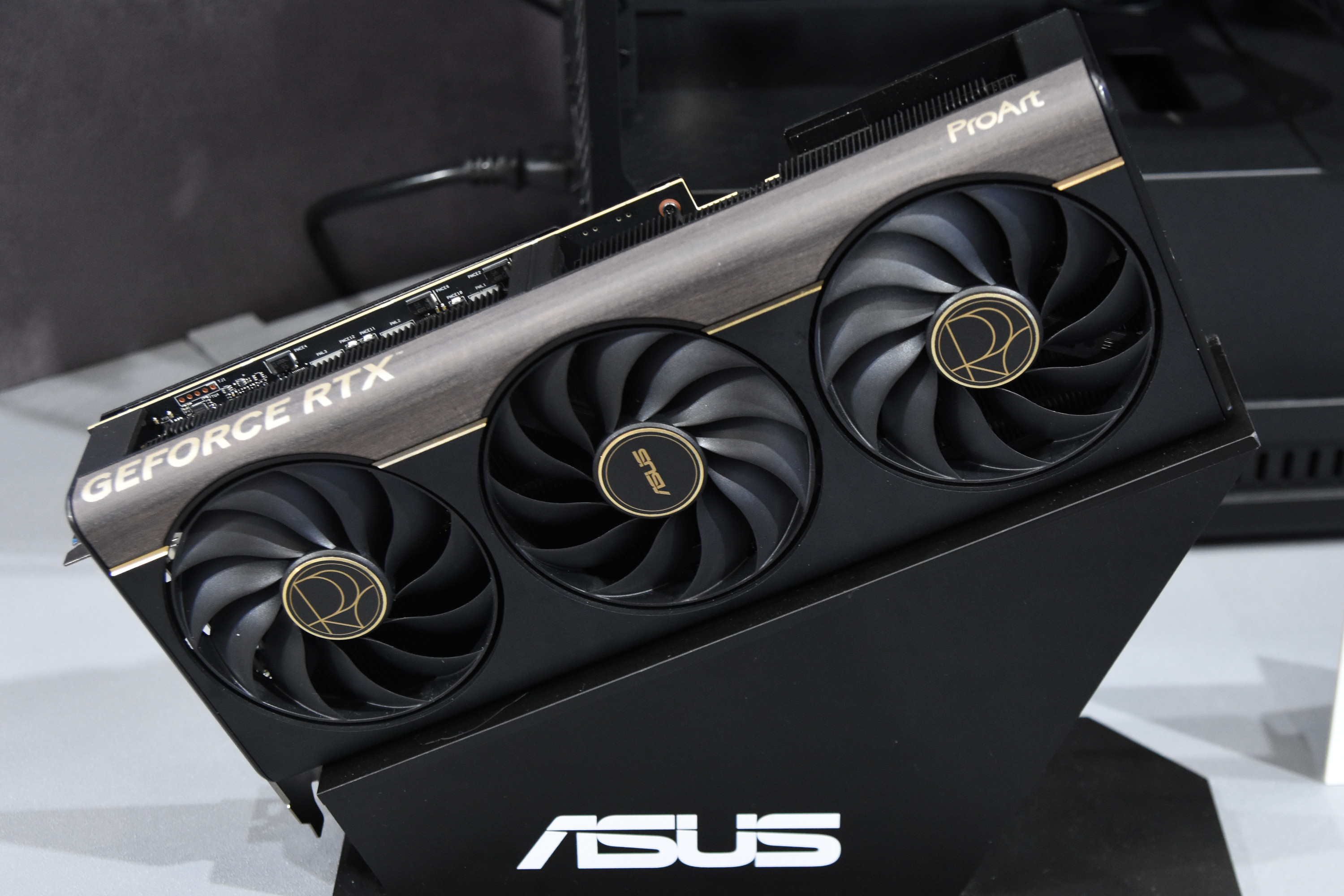 Hardware Asusu vystavovaný na Computexu 2025