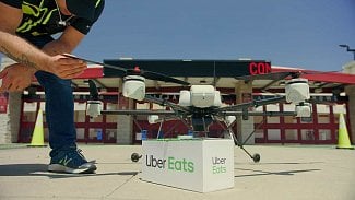 Náhledový obrázek - Uber předvedl první zkušební rozvozy jídel dronem