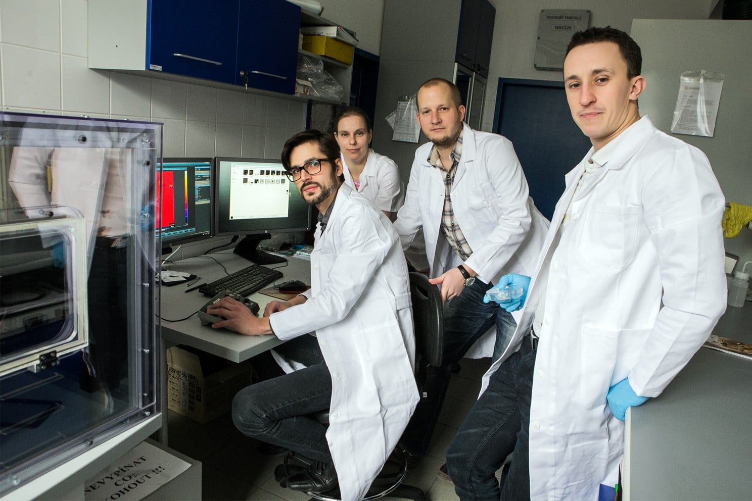 Vědci z Masarik Cancer Research Lab teď mají v plánu zkoumat, jak na sebe vzájemně reagují a zda jsou schopny „spolupráce“ takové nádorové buňky s buňkami imunitního systému.