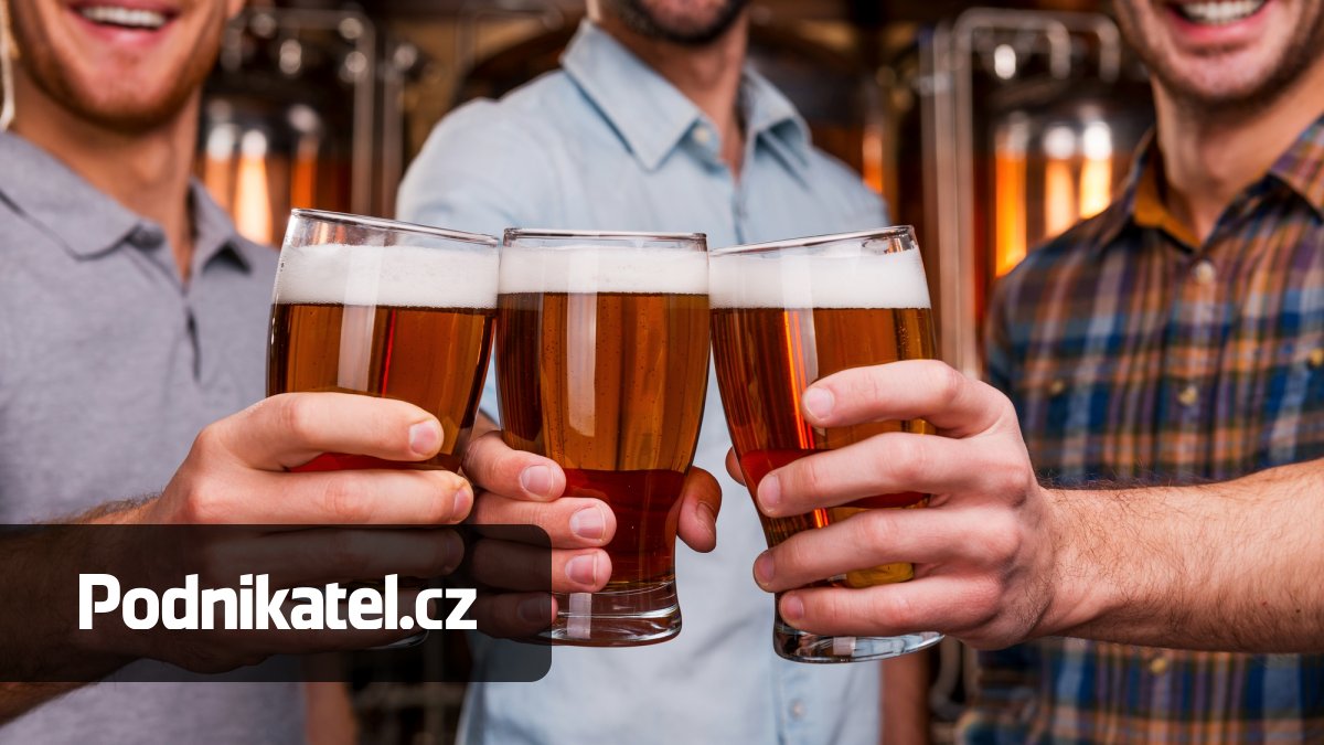 Povinnost hlásit vesnickou zábavu s prodejem alkoholu skončí
