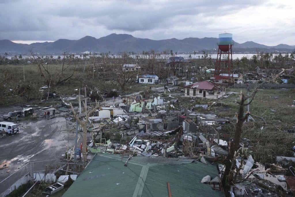 2012-05-tajfun-haiyan-12.jpg