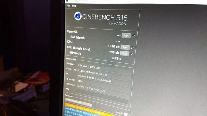 Test procesoru Core i7-8700K v Cinebench R15 (Zdroj: Karl Morin)