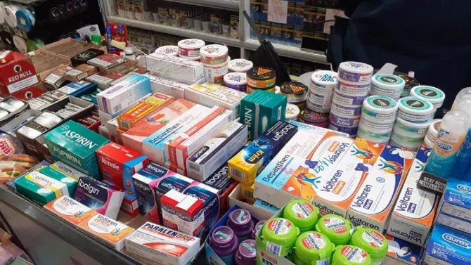 Celní správa ČR: Lék na pultech vietnamských obchodů