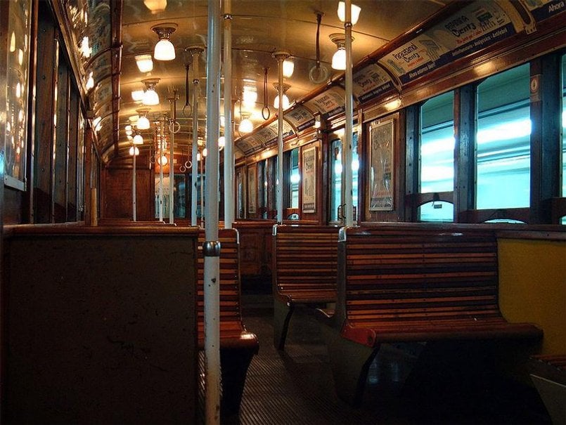 2011-04-dc599evc49bnc3a9-vozy-linky-a-metra-v-buenos-aires-2.jpg