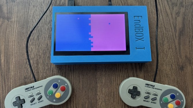 Zařízení EndBOX se dvěma ovladači