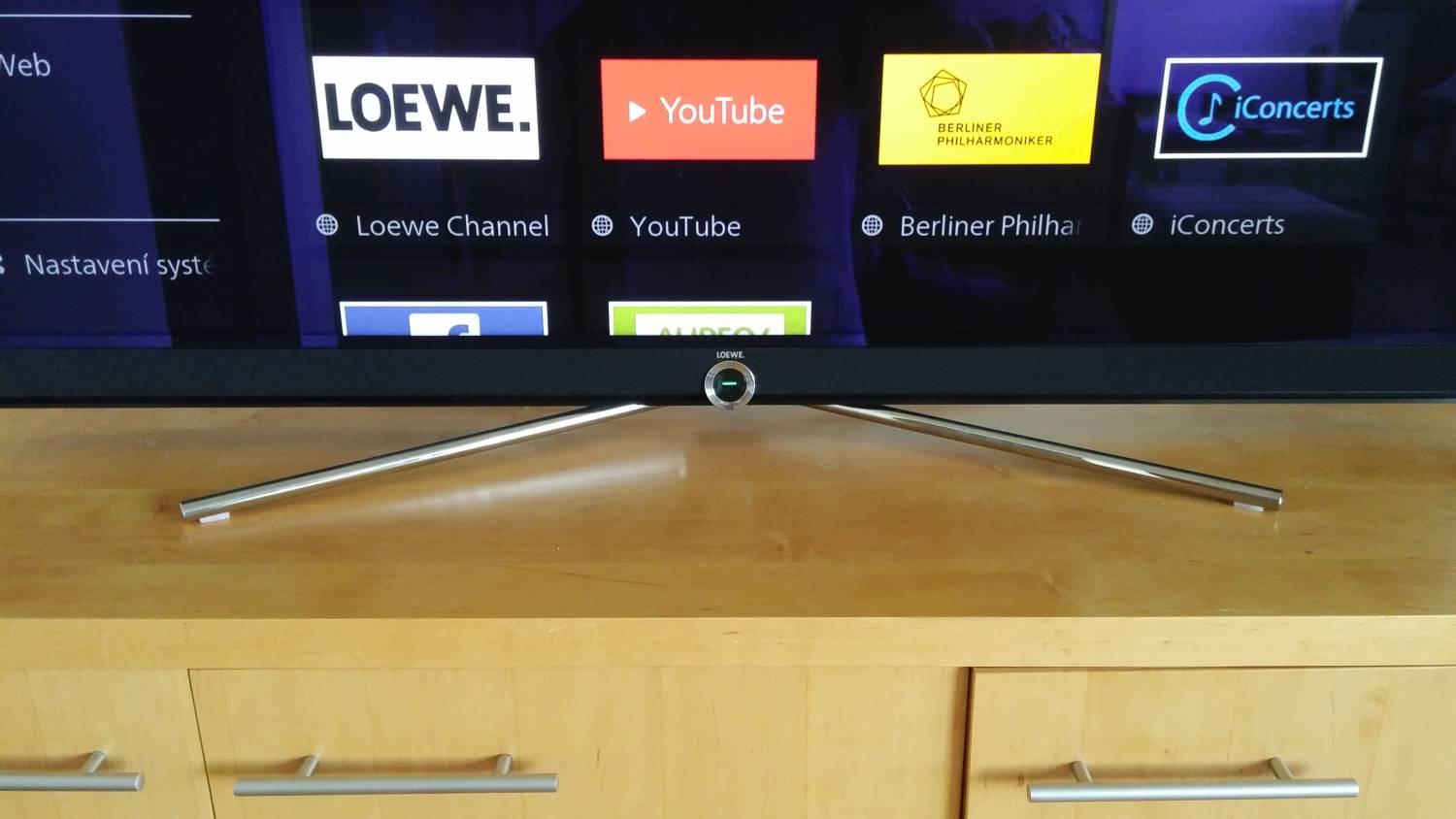 Loewe Reference 55 na Table Stand SL3xx