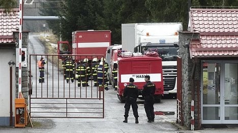 Náhledový obrázek - Výbuchy trhaviny v Poličských strojírnách zranily 19 lidí, tři bojují o život