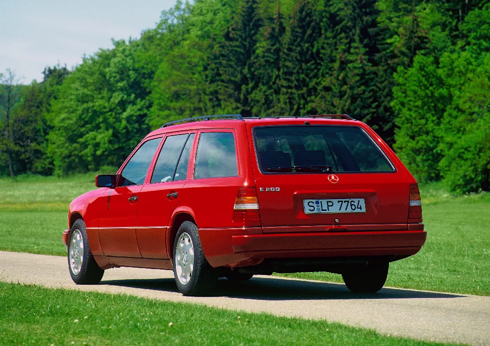 Retro: Mercedes-Benz W124