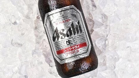 Náhledový obrázek - Staropramenu hrozí ztráta zakázky. Asahi Super Dry by se mohl vařit v Itálii