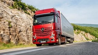 Náhledový obrázek - Mercedes-Benz Trucks prezentoval výsledky a nové produkty