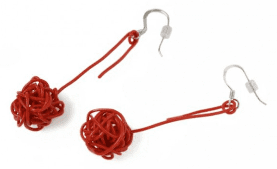 Náušnice z drátků.