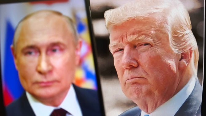 Symbolický triumf pro Kreml. Jednání Trumpa s Putinem jsou už teď pro Rusko i tamní trhy „vítězstvím“, říkají analytici
