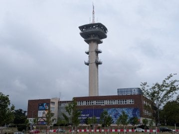 5G vysílač na telekomunikační věži v Pardubicích