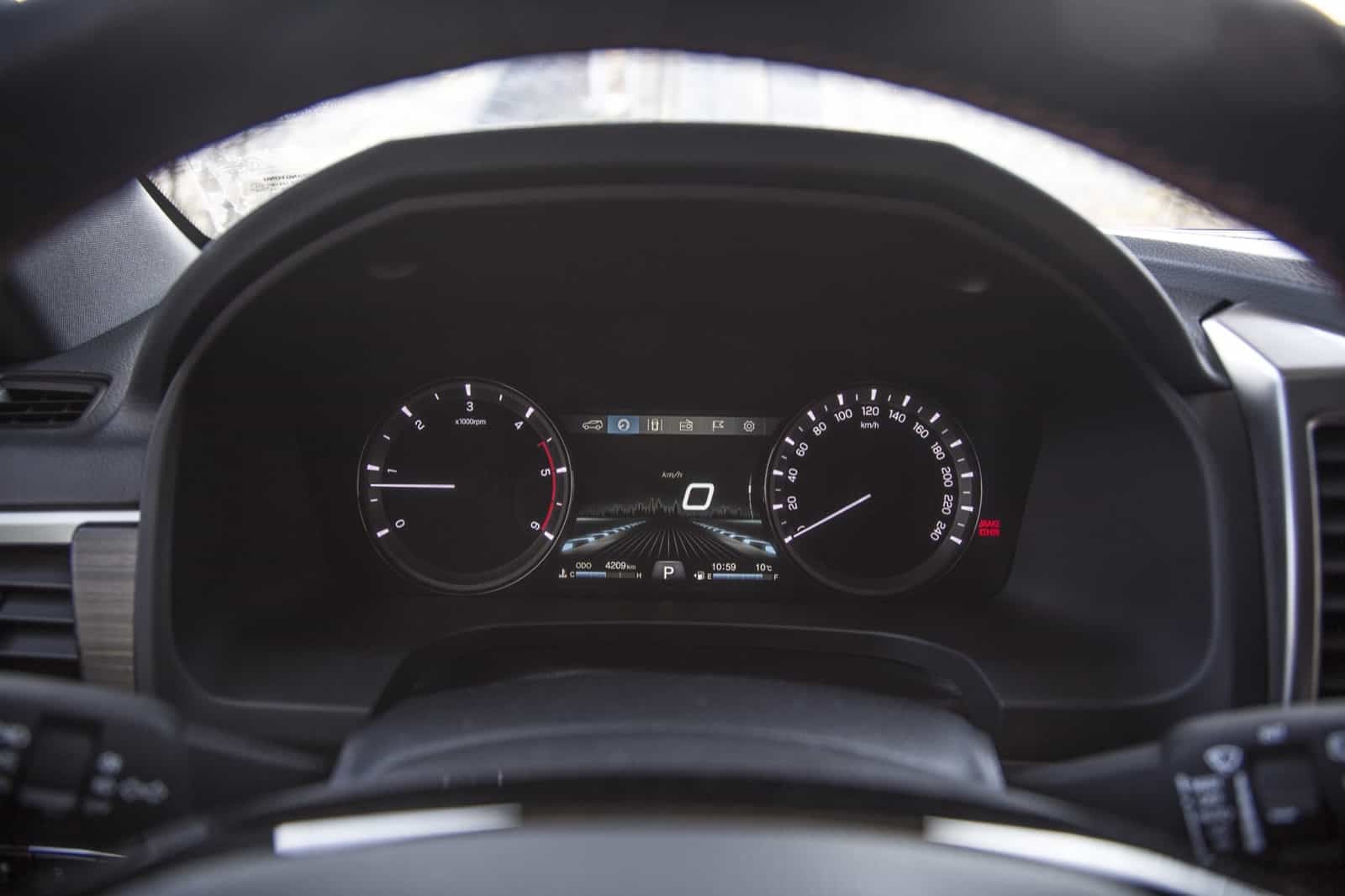 2019-03-Rexton-12.jpg