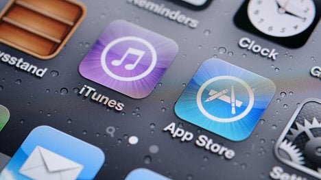 Apple nepřestal vývojářům bránit v platbách mimo App Store, má za to zaplatit pokutu 500 milionů eur