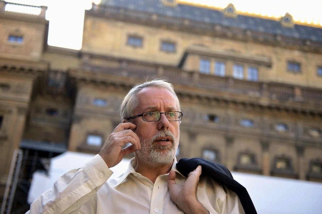 2019-07-nc3a1rodnc3ad-divadlo-protestuje-proti-odvolc3a1nc3ad-c5