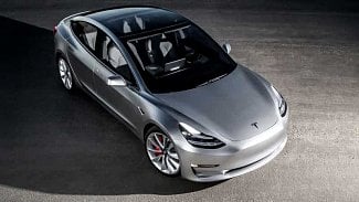 Náhledový obrázek - Tesla dodala prvním zákazníkům Model 3  v základní verzi. Trvalo to tři roky