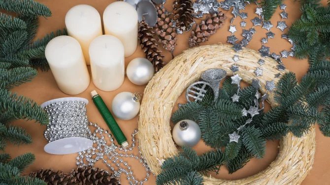 Velmi efektní adventní věnec si můžete vyrobit doma