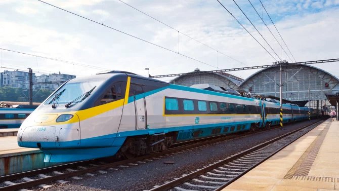 Schváleno. Díky dotaci 290 milionů bude 670 vagónů ČD, RegioJetu i Leo lépe propouštět mobilní signál 5G