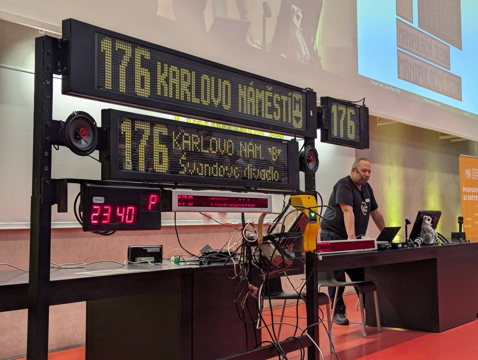 LinuxDays 2025 neděle