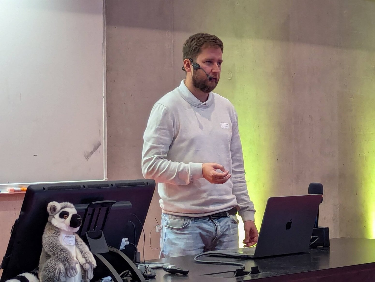 LinuxDays 2025 neděle