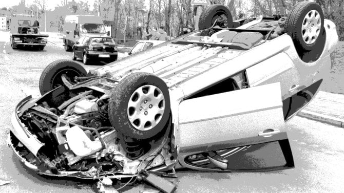 Nehoda může přinést stovky tisíc nebo i rentu. Právník radí, jak odškodnění dopravní nehody získat a na co dát pozor